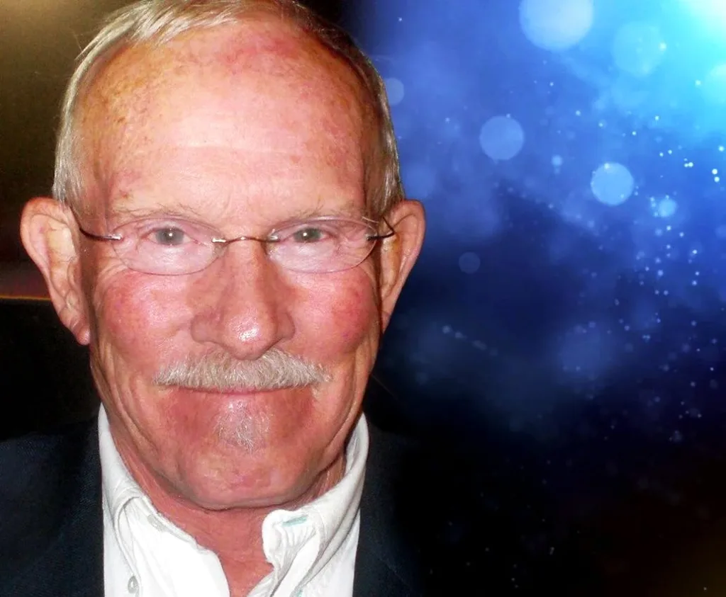 Tom Smothers